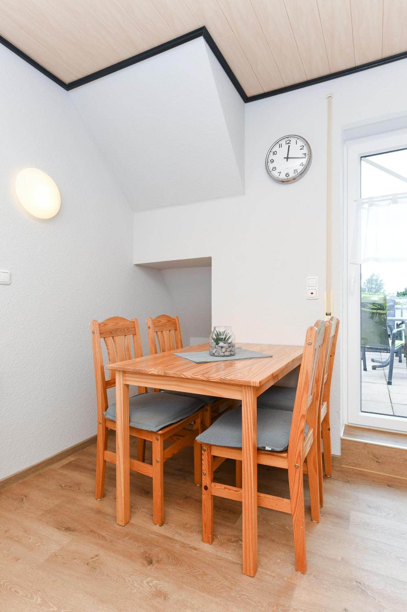Ferienwohnungen Im Haus Flinthoern Neuharlingersiel Εξωτερικό φωτογραφία