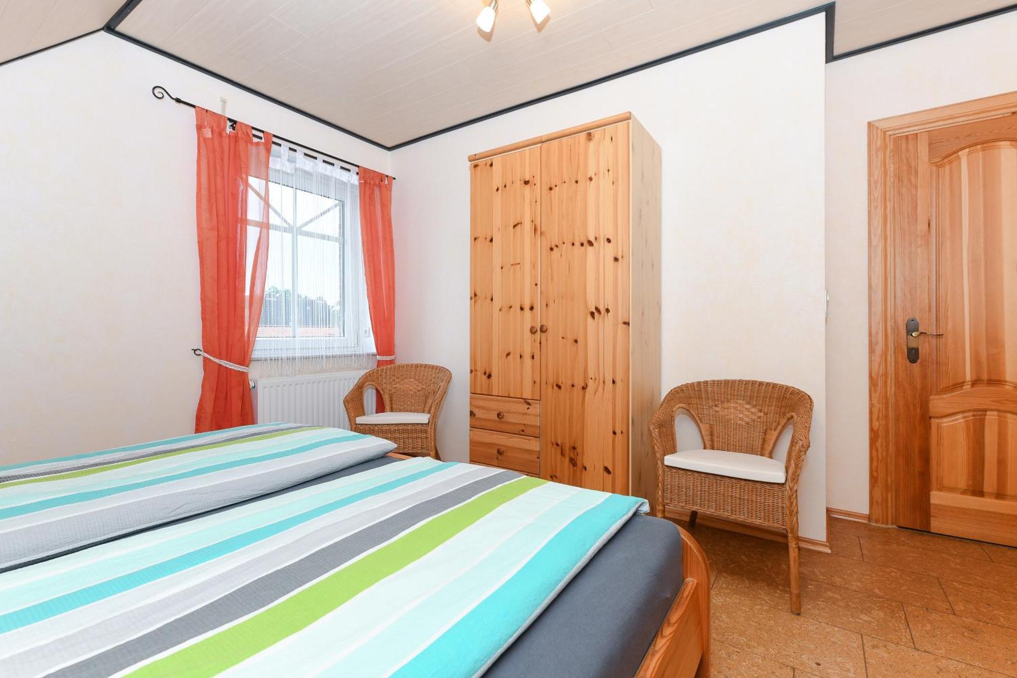 Ferienwohnungen Im Haus Flinthoern Neuharlingersiel Εξωτερικό φωτογραφία